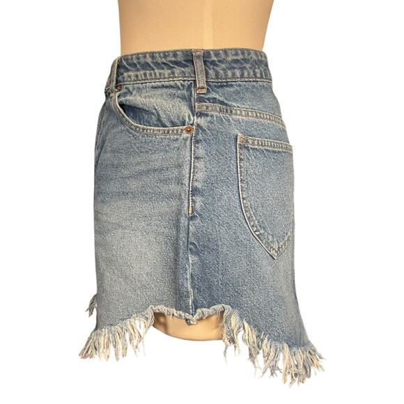 We The Free Denim Free People Mini Skirt Fringe Raw Hem Festival Boho Size 27 - Picture 3 of 9